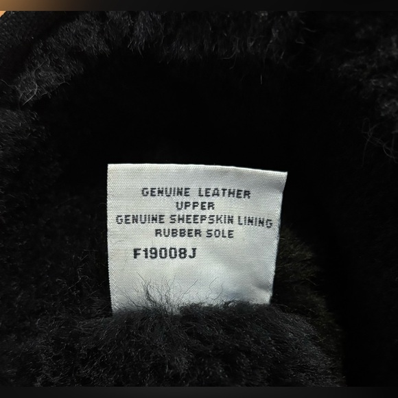 UGG Women's Ultimate Short Boots Black Size 10 - Picture 10 of 11